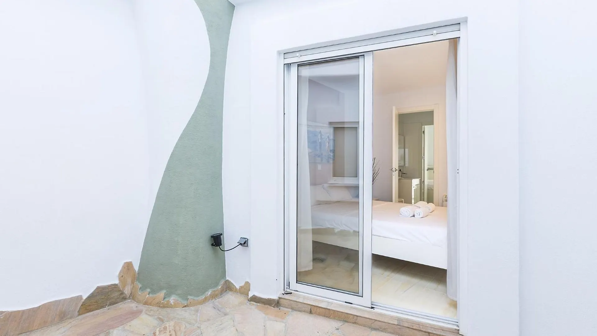 A&N Caleta De Velez Beach 0*,  إسبانيا