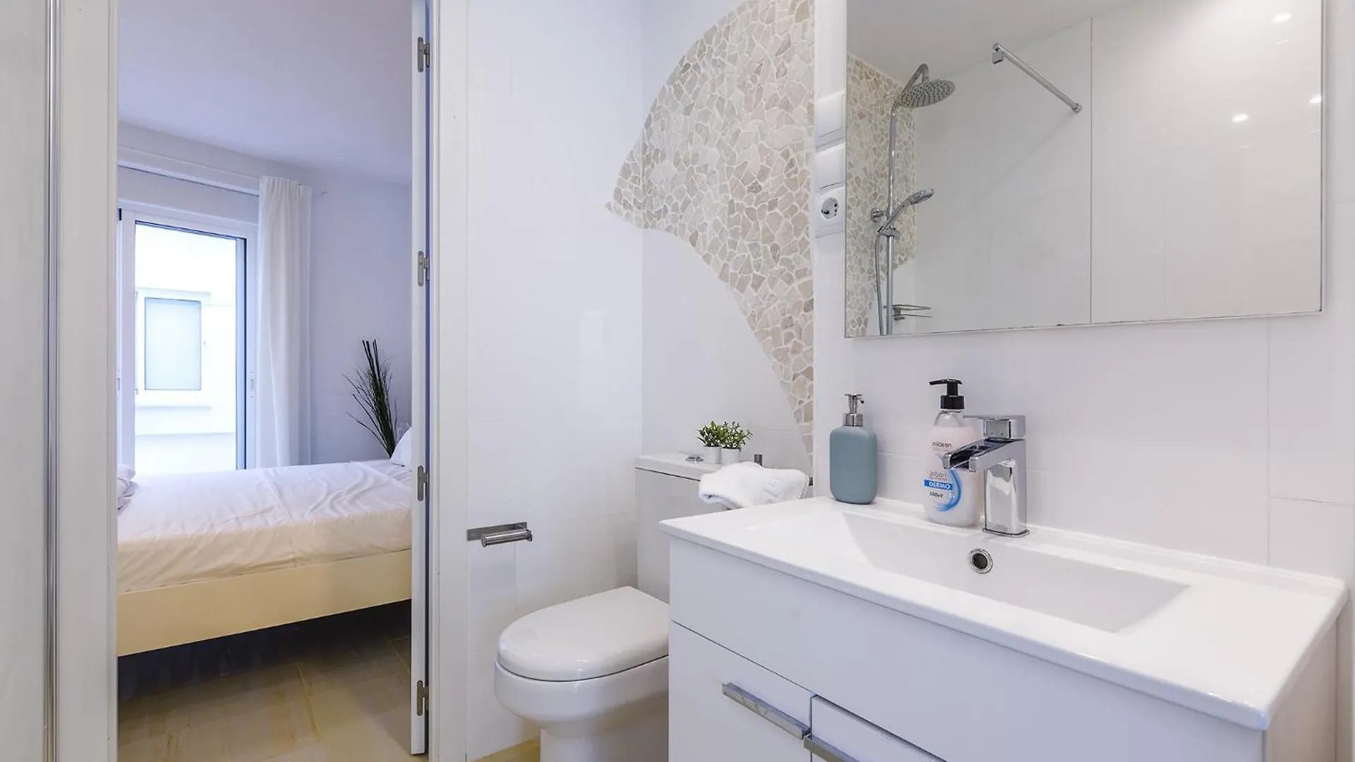 A&N Caleta De Velez Beach بيت للعطل